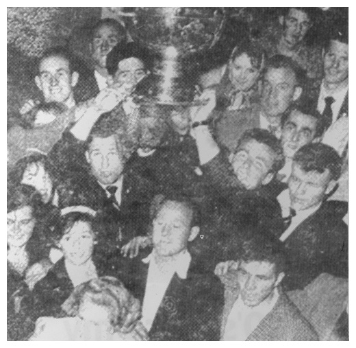 The Sam Maguire Cup is brought back across the border in 1961 by Captain
Paddy Doherty, assisted by P.J. McElroy, James McCartan, Brian Morgan, Patsy O'Hagan and Pat Rice.